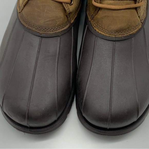 UGG Gatson Waterproof Mid Boots in Chestnut - Picture 13 of 14